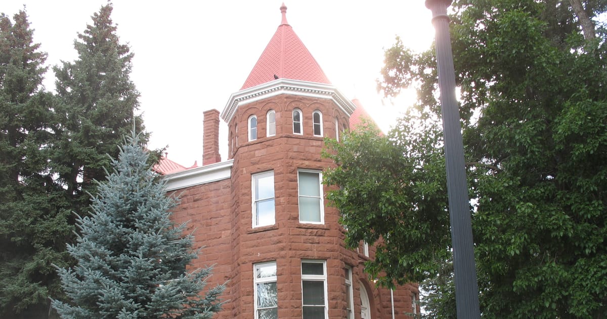 Downtown Flagstaff & NAU: What to Do Guide